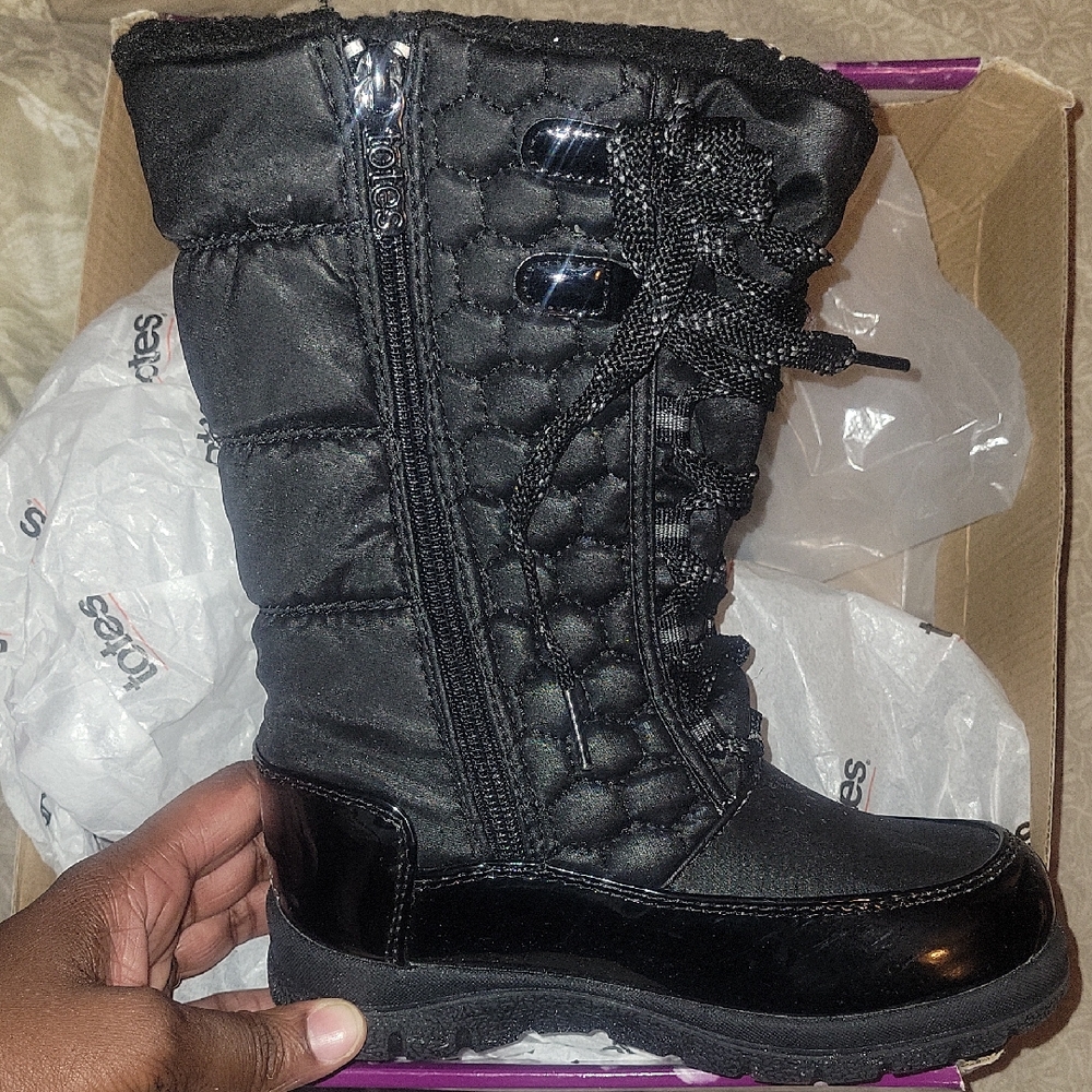 Totes Black Quilted Kids Boots